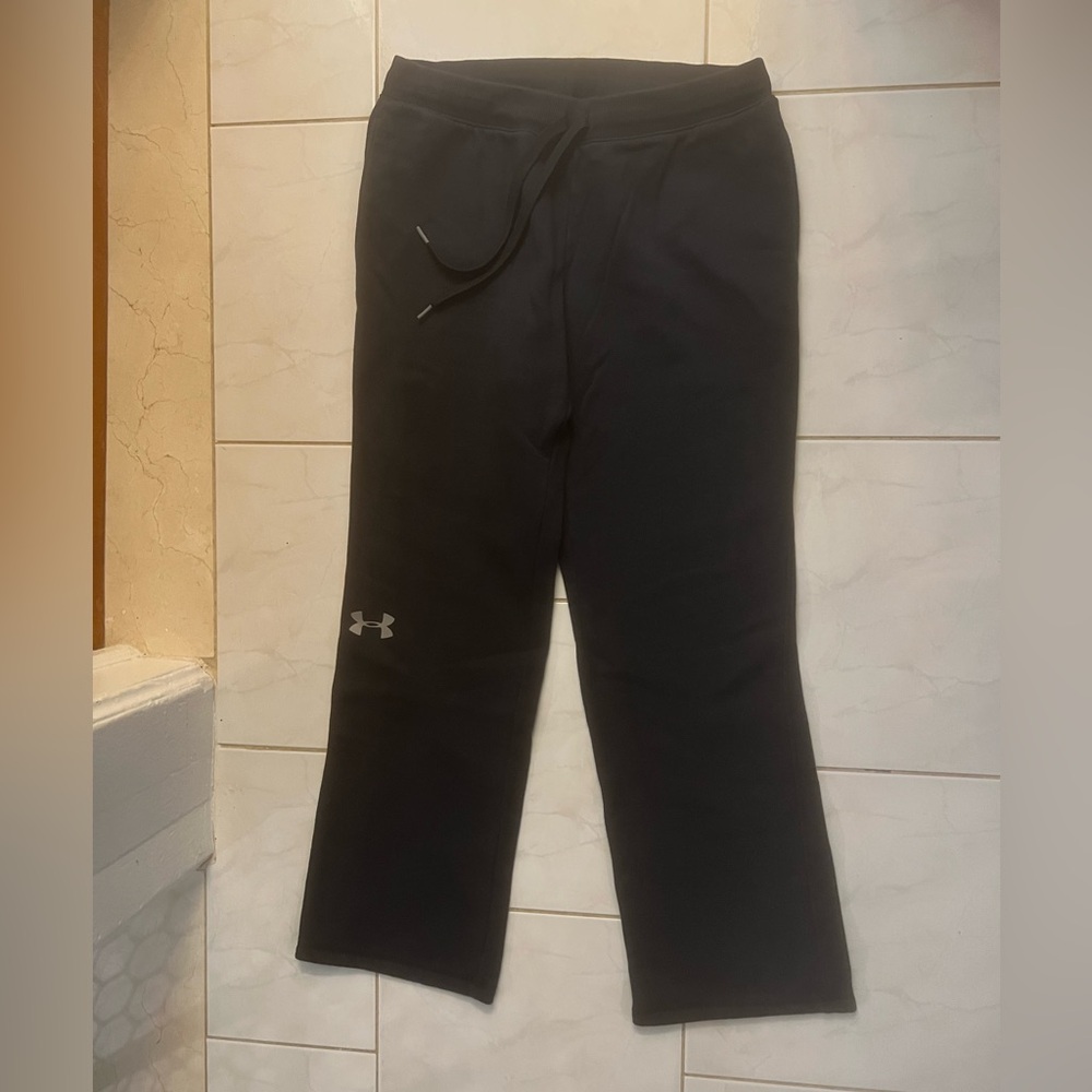 Under Armour Men’s Black Allseason Gear Semi-Fitted Sweatpants